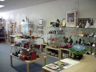 inside1.jpg (53297 bytes)
